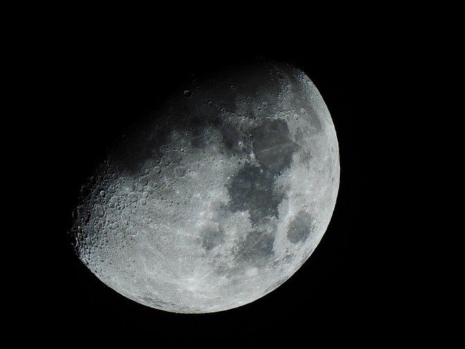 3/8/2025 moon over Epping NH photograph
